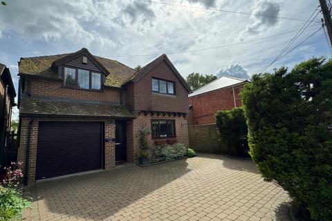 4 bedroom detached house for sale, Stoke Row RG9