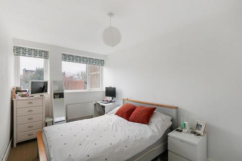 1 bedroom flat for sale, Clifford Court, 2 Heathfield Road, London