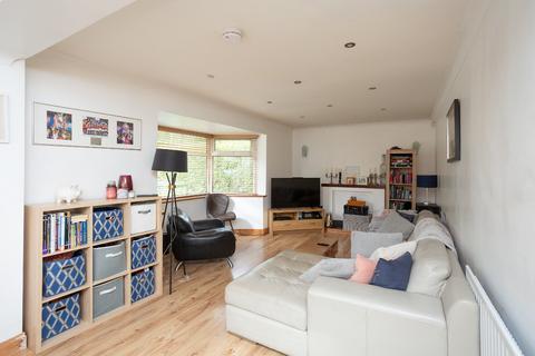 5 bedroom detached house for sale, North Approach, Watford, Hertfordshire, WD25