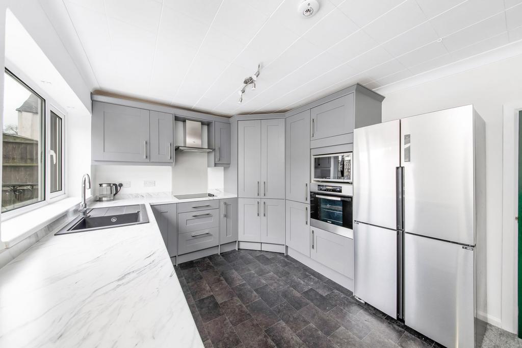 Dining kitchen