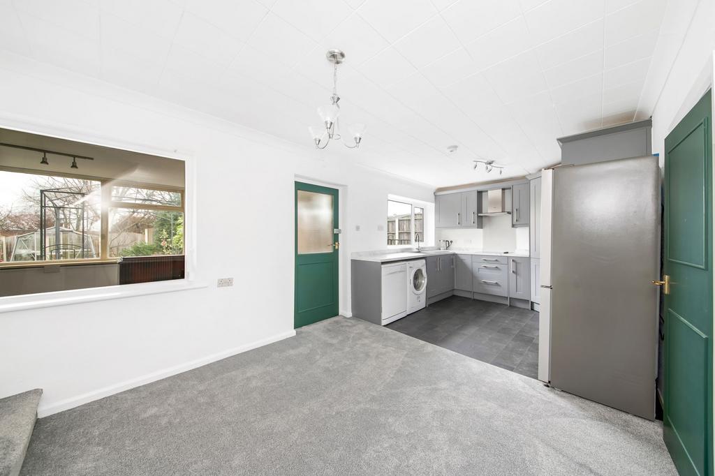 Dining kitchen