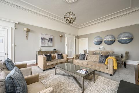 2 bedroom ground floor flat for sale - Carlton Terrace, Edinburgh EH7