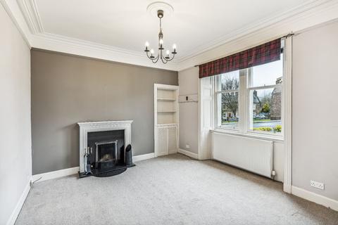 16 Burrell Square, Crieff, PH7 4DP