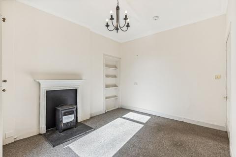 16 Burrell Square, Crieff, PH7 4DP
