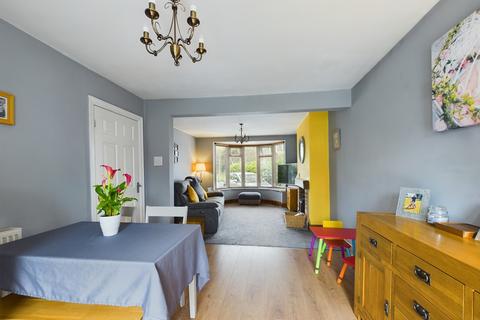 3 bedroom end of terrace house for sale - Wymersley Road, HU5