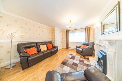 4 bedroom semi-detached house for sale - Gresford Close, Whiston