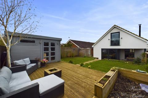 3 Radclive Road, Gawcott, Buckingham, MK18 4JB