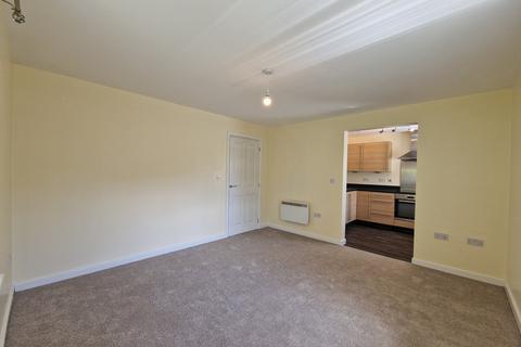 2 bedroom ground floor flat to rent, Akron Drive, Wolverhampton WV10
