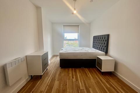 2 bedroom flat for sale - Pomona Strand, Old Trafford M16