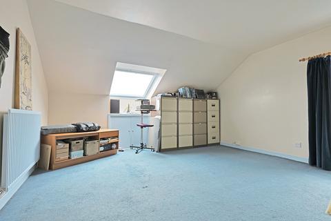 22b Barossa Place, Perth, PH1 5HH