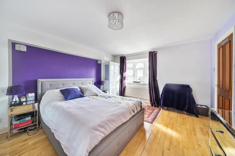4 bedroom detached house for sale - Broughton Avenue,  Finchley,  N3