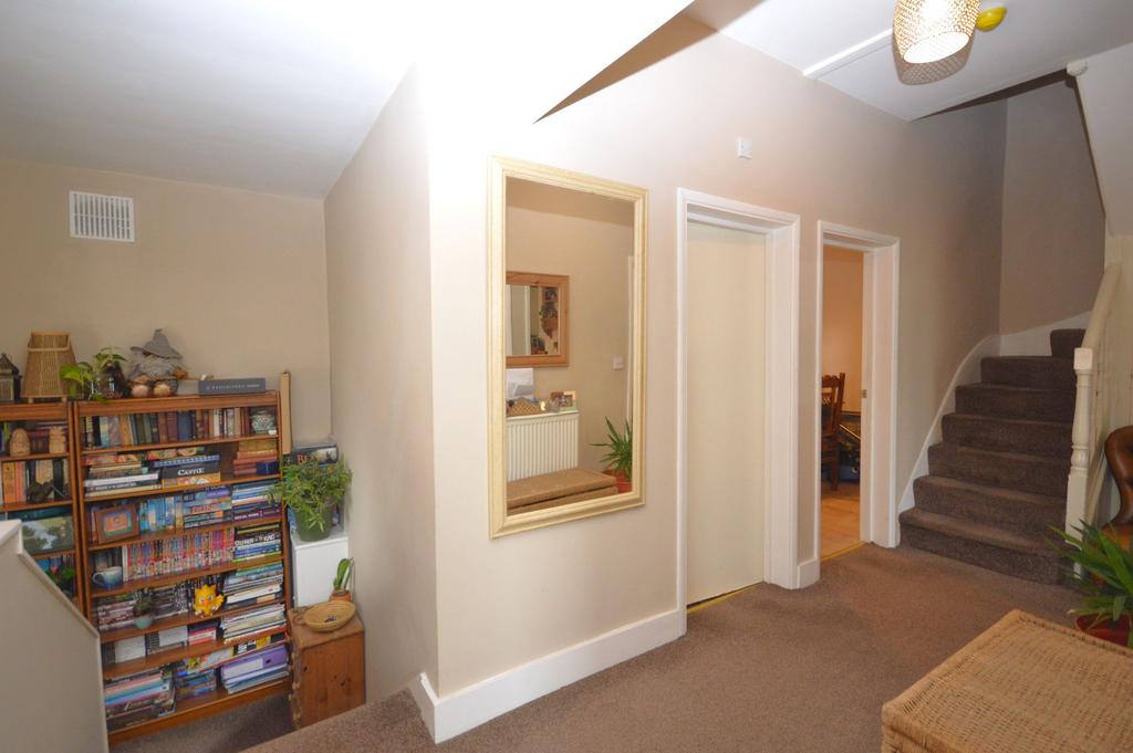 First floor entrance hall