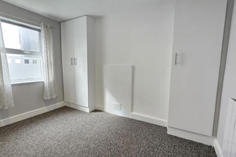 2 bedroom flat to rent, London Road, Brighton, BN1