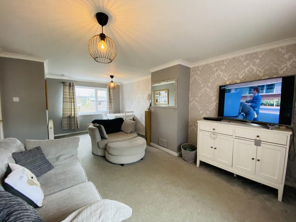 10 Mannering Avenue, Dumfries, DG2 0 NG - Braidwood