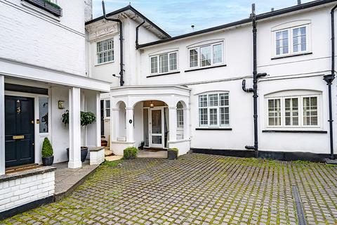 2 bedroom terraced house for sale, High Street, Ingatestone CM4