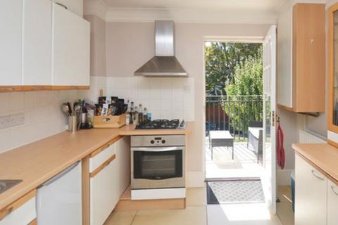 2 bedroom flat for sale, Flat 3 Cricket Chambers, 36 Cavendish Road, Bournemouth, Dorset, BH1 1RG