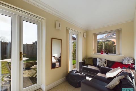 undefined, Crombie Avenue, York