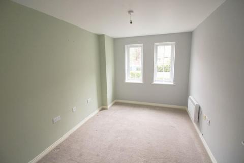 2 bedroom ground floor flat to rent, Aldershot GU12