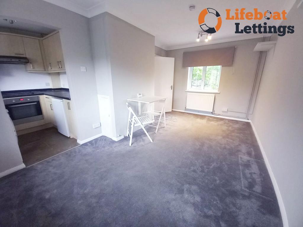 Gillingham ME7 Studio to rent £700 pcm (£162 pw)