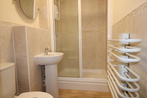 2 bedroom flat to rent, Chapter House, 294 Farnborough Road, Farnborough GU14