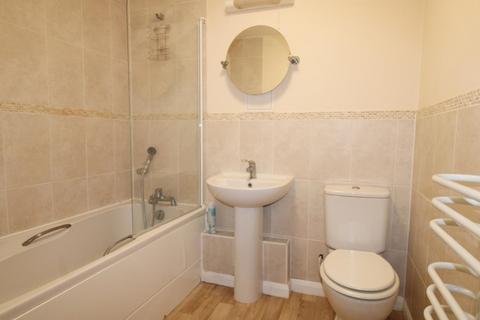 2 bedroom flat to rent, Chapter House, 294 Farnborough Road, Farnborough GU14