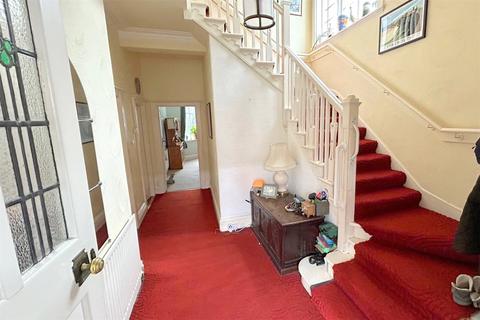 5 bedroom semi-detached house for sale - Queens Road, Whitley Bay, NE26