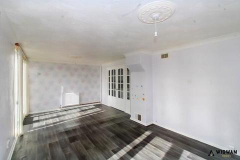 3 bedroom terraced house for sale - Axdane, Hull, East Riding of Yorkshire, HU6 9AE