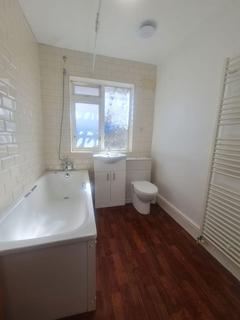 3 bedroom terraced house to rent - Ilford IG3