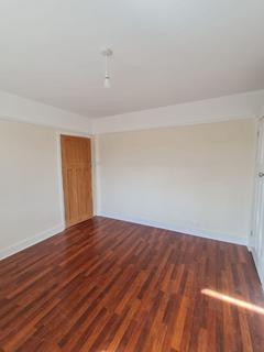 3 bedroom terraced house to rent, Ilford IG3