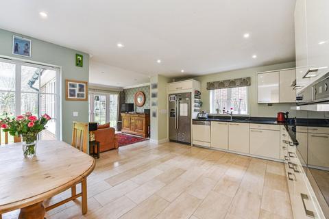 4 bedroom detached house for sale, Telegraph Lane, Four Marks, Alton, Hampshire