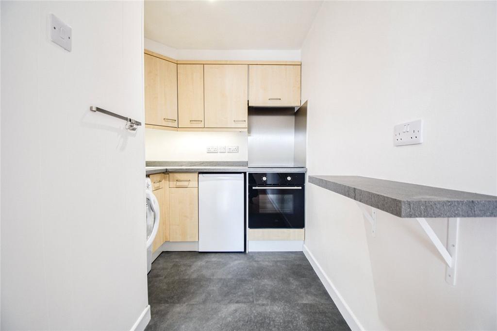 Apartment in Cambridge - View 2