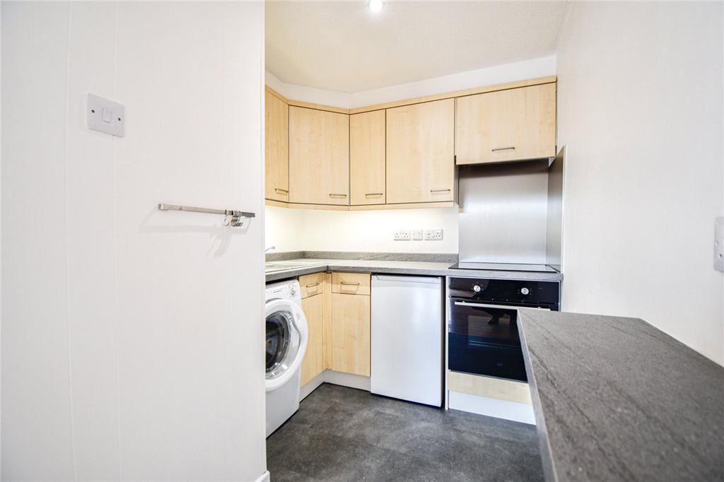 Apartment in Cambridge - View 3