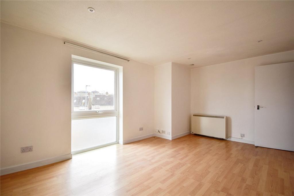 Apartment in Cambridge - View 4