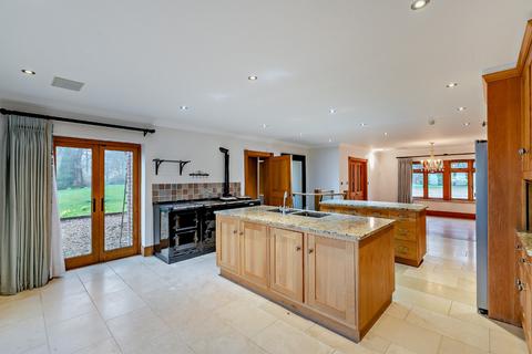 7 bedroom detached house to rent, Penshurst Road, Bidborough, Tunbridge Wells, Kent