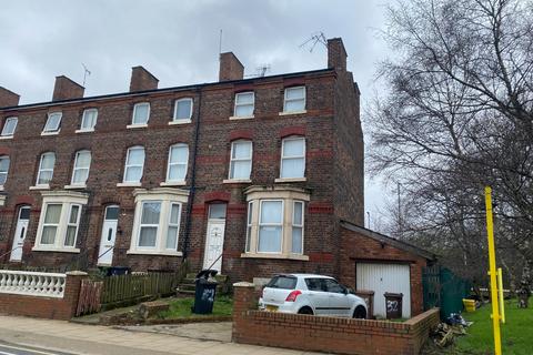 6 bedroom end of terrace house for sale - Oriel Road, Bootle, Liverpool, L20