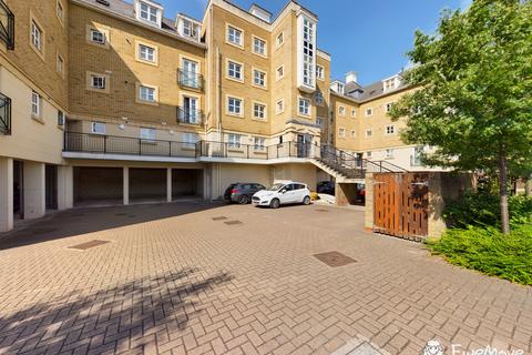 97 Sandpiper Close, Greenhithe, DA9 9RY