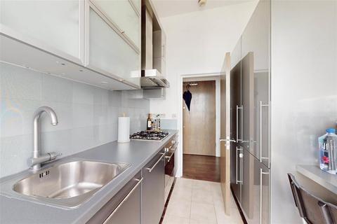 2 bedroom flat for sale - CHESHAM STREET, London, SW1X