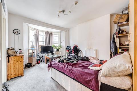 Studio for sale, Western Place, Worthing, West Sussex, BN11