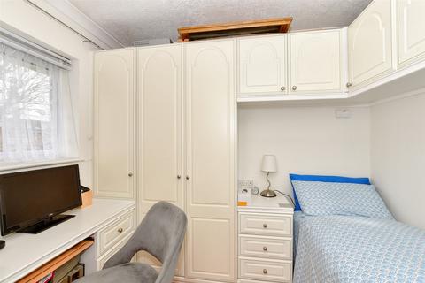28 Horsley Cross, Basildon, SS14 2EN