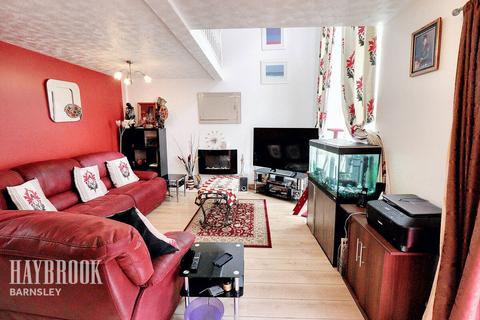 3 bedroom end of terrace house for sale - Osborne Mews, Barnsley