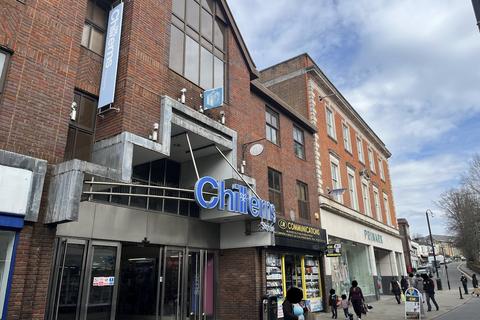 Retail property (high street) to rent, High Wycombe HP13