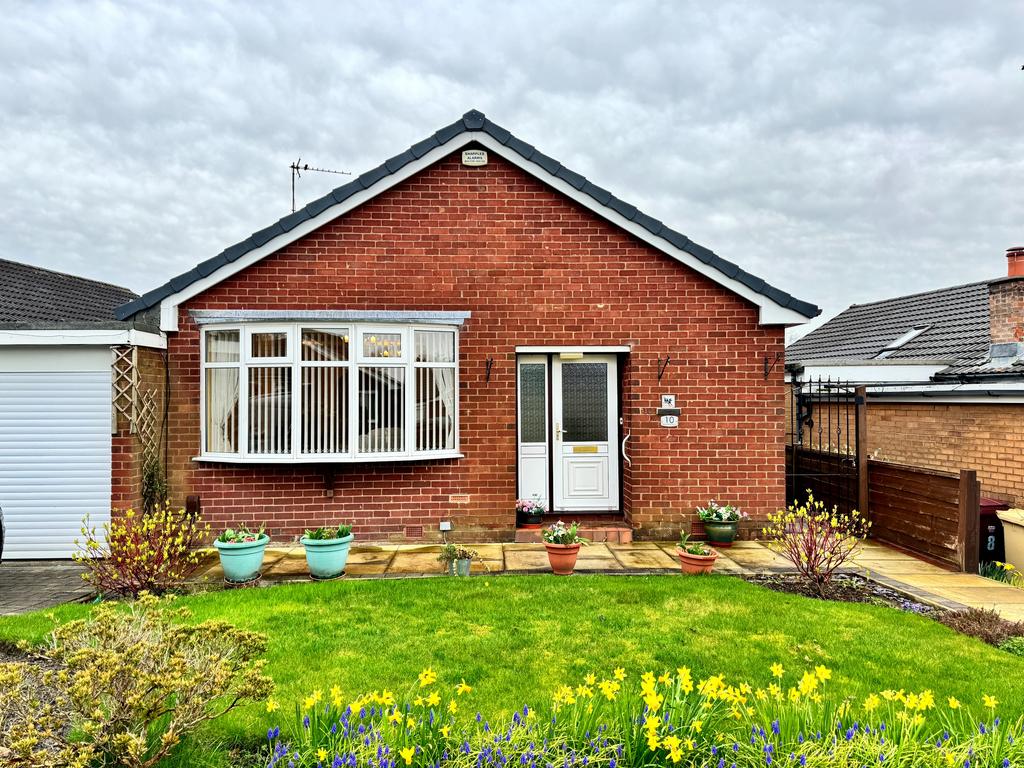 Winsford Grove, Deane, Bolton, BL3 2 bed detached bungalow for sale £