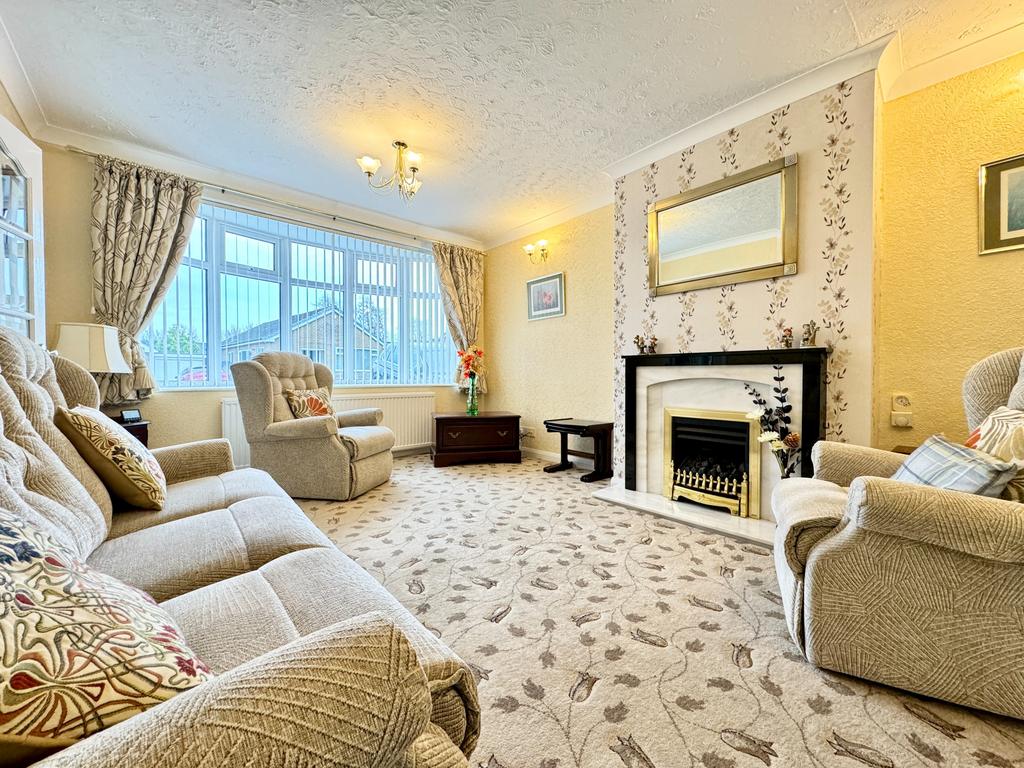 Winsford Grove, Deane, Bolton, BL3 2 bed detached bungalow for sale £