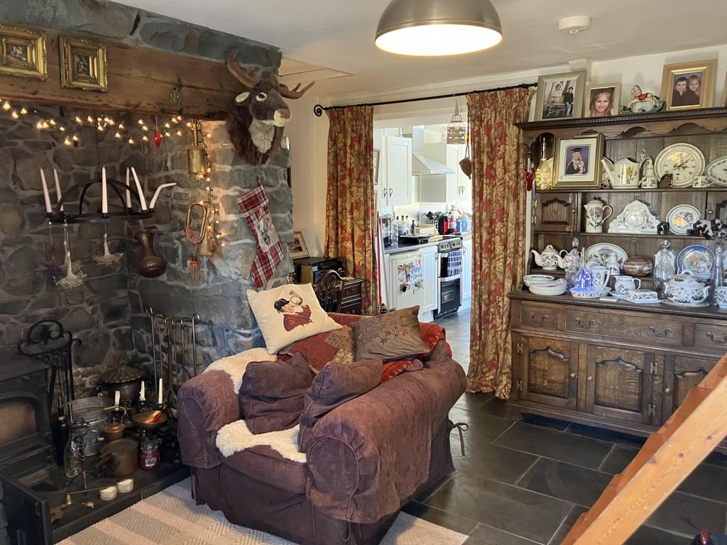 Cottage with 2 Acres