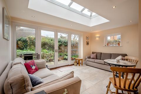 5 bedroom end of terrace house for sale, Horn Street Winslow, Buckinghamshire, MK18 3AW