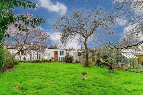 Lilac Cottage Berwick Lane, Lympne, Hythe, CT21 4JX
