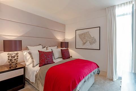 3 bedroom apartment for sale - Davies Street, London W1K