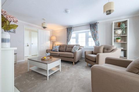 2 bedroom park home for sale, Newdigate Surrey