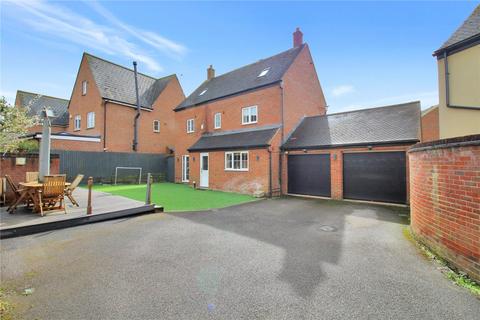 5 bedroom detached house for sale, Twineham Road, Wiltshire SN25