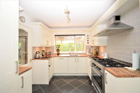 21 Darlinghurst Road, Folkestone, CT19 4PL